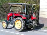 STEYR mit einer etwas eigenwilligen (selbstgebauten) Fahrerkabine, tuckert bei der Oldtimerrundfahrt in St.Martin/Innkreis mit; 080330