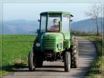Steyr Traktor 2, gebaut zu beginn der 50ziger Jahre, dabei laut Besitzer, noch fast t�glich im Einsatz, aufgenommen bei einem Spaziergang am 14.11.2011