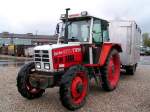 Steyr8090(turbo)mit Einachsanh�nger f�r Tiertransport vor den Stallungen des FIH in RIED i.I.; 080429 
