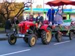 Steyr86 mit einem alten Pritschenwagen anl�sslich eines Faschingsumzug; 080120