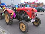 STEYR 86 (18PS) wird f�r den Faschingsumzug in Ried i.I.