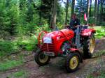 STEYR188,Bj1966 hat 28PS unter der roten sauber polierten Haube; 080622