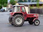 STEYR650 mischt sich in den Stra�enverkehr in Ried i.I.; 090417