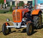 Steyr 86, 1 Zyl, 18 Ps, BJ 1964, stand nahe einem Einkaufszentrum auf der Wemperhardt zum Verkauf.