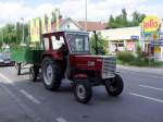 STEYR545 steht samt H�nger im Freitagnachmitt�glichen Stau im Stadtgebiet von Ried i.I.; 090710