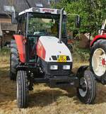 Steyr M952, BJ 2000, 3 Zyl, 52 PS, 2700 ccm, war beim Traktorentreffen in Keispelt vor Ort.