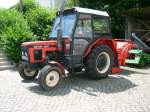Zetor 5211 auf dem Gelände der TU Landtechnik Dresden.Dieser Traktor ist einer von mehreren fahrzeugen die im Besitz der TU sind