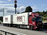 Ein MB Actros Hängerzug von Cavegn am 12.9.25 beim Grauholz.