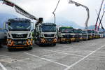 Fünf MAN, Zwei MB, Ein Volvo und Saurer von Daepp Beton am 24.6.17 am Trucker Festival in Interlaken.