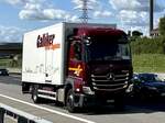 Ein MB Actros mit Kastenaufbau von Galliker am 5.9.25 beim Grauholz.
