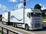 Ein Volvo Hängerzug von Sprinterfood am 5.9.25 beim Grauholz.