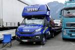 Iveco Klein Autotransporter von Swiss Car Barras am 25.6.18 beim Trucker Festival Interlaken.