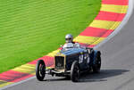 #19, FRAZER NASH Super Sports,  Bj.:1929, im Jenks Trophy Rennen (Frazer Nash Car Club), ein historisches Automobilrennen f�r Vorkriegsfahrzeuge des britischen Herstellers Frazer Nash auf dem  Circuit de Spa-Francorchamps, Rahmenprogramm der Spa 6h Classic 2026. Aufnahme am 27.9.2026 von der neuen gro�en Trib�ne mit guter Sicht �ber: Raidillion, Eau Rouge und die Einfahrt der Boxengasse