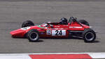 24  Chevron , Formel 3 Wagen, Fahrer: Jeremy  Timms, HISTORIC F3 1000 CC EUROPEAN TROPHY
Die Historic F3 1000 cc European Trophy steht f�r einen kompromisslosen, puristischen Ansatz im historischen Formelsport. Gefahren wird mit originalgetreu aufgebauten Fahrzeugen, die vollst�ndig auf moderne Aerodynamik oder elektronische Assistenzsysteme verzichten. Damit entsteht ein unverf�lschtes Fahrerlebnis, das die technische Einfachheit und den Charakter des Formel-Rennsports der 1960er Jahre bewahrt. N�rburgring 13.06.2026