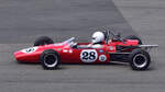 28 Brabham , Formel 3 Wagen, Fahrer:  Jason Timms, HISTORIC F3 1000 CC EUROPEAN TROPHY
Die Historic F3 1000 cc European Trophy steht f�r einen kompromisslosen, puristischen Ansatz im historischen Formelsport. Gefahren wird mit originalgetreu aufgebauten Fahrzeugen, die vollst�ndig auf moderne Aerodynamik oder elektronische Assistenzsysteme verzichten. Damit entsteht ein unverf�lschtes Fahrerlebnis, das die technische Einfachheit und den Charakter des Formel-Rennsports der 1960er Jahre bewahrt. N�rburgring 13.06.2026