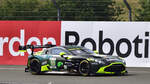 10 Aston Martin Vantage AMR LMGT3, Fahrer: Derek DEBOER (USA), Valentin HASSE CLOT (FRA), Eduardo BARRICHELLO (BRA).
