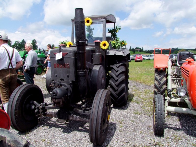 URSUS anlsslich der Oldtimerausstellung in Diersbach; 080803
