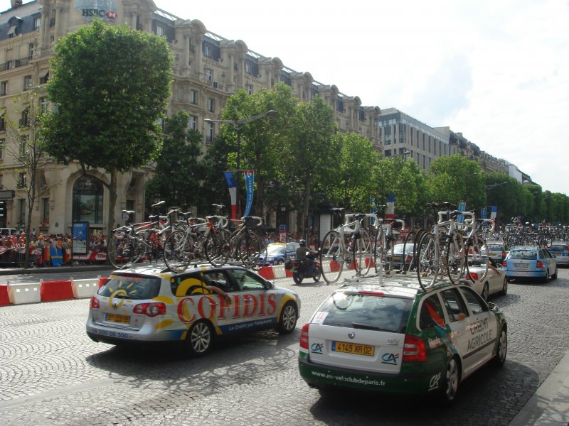 Volkswagen Passat und Skoda Octavia - Fahrzeugbilder.de