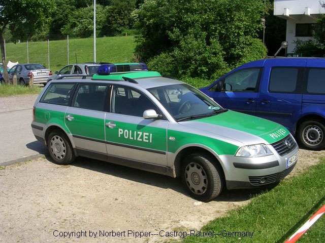 Volkswagen Passat Variant Polizei Hagen NRW