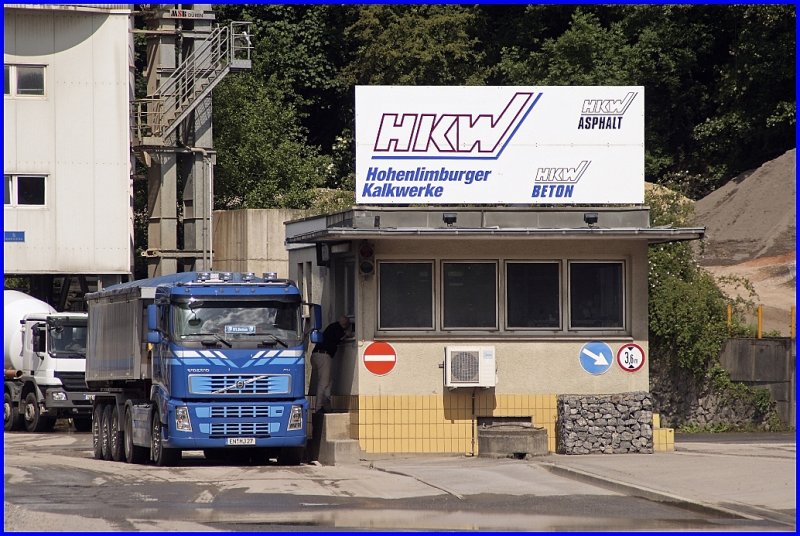 VOLVO FH 480PS Euro5 der AUGST BAUSTOFFE im HKW (Hohenlimburger Kalkwerke). (20.05.2009)
