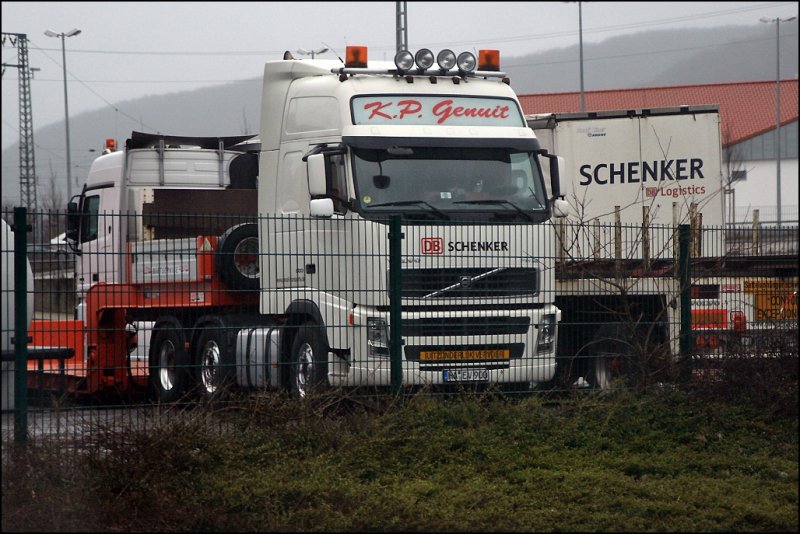 VOLVO FH12 500PS von K.P. GENUIT in Hagen. (15.03.2009)