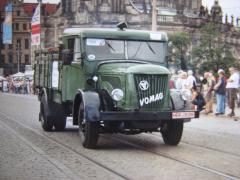 Vomag Pritschen LKW im Jahr 2006 bei der Oldtimerparade in Dresden