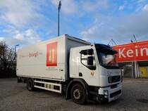 VOLVO-300, der Brauerei Stiegl vor der  keine Sorgen Arena  in Ried; 141116