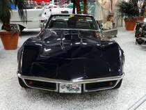 Eine alte Corvette am 11.11.14 im Technik Museum Sinsheim 