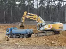 Liebherr R 964C Litronic aufgenommen am 24.02.2009 auf einer Baustelle in der Nähe des Flughafens Luxembourg