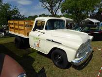 Chevrolet Apache auf dem US-Car-Treffen in Stadtbredimus (Lux.) am 06.07.2014