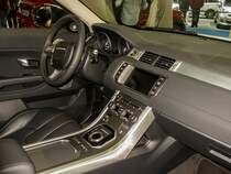 Range Rover Evoque, Interieuraufnahme, gesehen auf dem Auto Zürich 2014.
