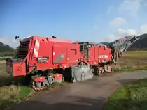Wirtgen W 2200 auf einer Baustelle in Ayl, aufgenommen am 07.10.2012
