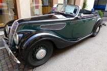 EMW 327 Cabrio aus den Eisenacher Motorenwerken, 6-Zyl.Motor mit 2000ccm und 55PS, Baujahr 1953, Waldkircher Sonntag, Juli 2014 