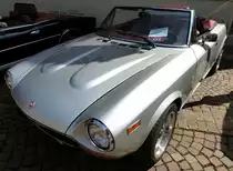 Fiat 124 Spider, 4-Zyl.Motor mit 2000ccm und 103PS, Baujahr 1983, Waldkircher Sonntag, Juli 2014