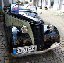 Ford Eifel, Baujahr 1937, mit Sportcabriolet-Karosserie der Firma Gl�ser aus Dresden, Waldkircher Sonntag, Juli 2014