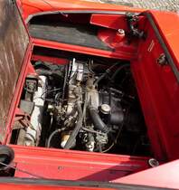 NSU Spider, Blick auf den Wankelmotor bei geffneter Heckklappe, Waldkircher Sonntag, Juli 2014
