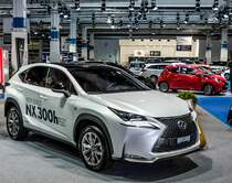 Der neue Lexus NX300h, gesehen auf dem Auto Zürich 2014.