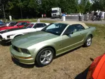Ford Mustang GT Cabriolet beim Mustang-Treffen (50 Jahre Mustang) in Mondorf am 15.06.2014