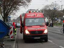Mercedes Benz Sprinter am 04.12.14 in Karlsruhe
