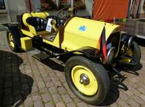 REO Speedster, Baujahr 1916, 6-Zyl.Motor mit 4000ccm und 80PS, die US-amerikanische Firma baute von 1905-75 PKW und LKW, Waldkircher Sonntag, Juli 2014