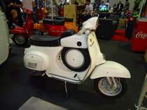 Piaggio Vespa 90 Super Sprint auf der International Motor Show in Luxemburg am 25.11.2012