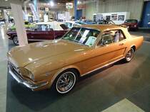 Ford Mustang auf der International Motor Show in Luxembourg am 24.11.2013