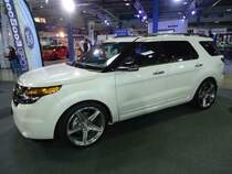 Ford Explorer auf der International Motor Show in Luxembourg am 24.11.2013