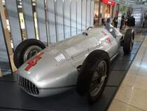 Mercedes-Benz W 154 ausgestellt im Breuningerland Ludwigsburg (06.05.2014)