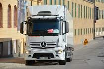 WTL 123 (Mercedes Benz Antos) steht am 19.09.2014 in der Innenstadt von Norrköping. WTL 123 (Mercedes Benz Antos) steht am 19.09.2014 in der Innenstadt von Norrköping.	
