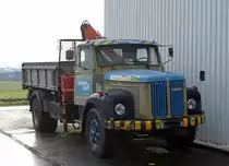 SCANIA: Ein etwas verwahrloster SCANIA SUPER 10 mit Kran wartet in Oberbuchsiten schon sein längerer Zeit sein weiteres Schicksal ab. Die Aufnahme stammt vom 26. Dezember 2014.
Foto: Walter Ruetsch
