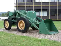 Zettelmeyer L 500 stand vor dem ehemaligen Verwaltungsgebäude der früheren Zettelmeyer-Fabrik in Konz-Könen (03.10.2005)