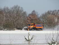 MAN TGS Schneepflug des Bundeslandes Hessen am 28.12.14 bei Rodgau Ober-Roden