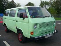 Ein VW Bus auf der Automesse MG, 7.9.14