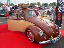 Ein VW Käfer auf der Automesse MG, 7.9.14